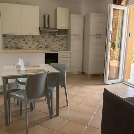 Maris & Bedrooms Apartment Alghero